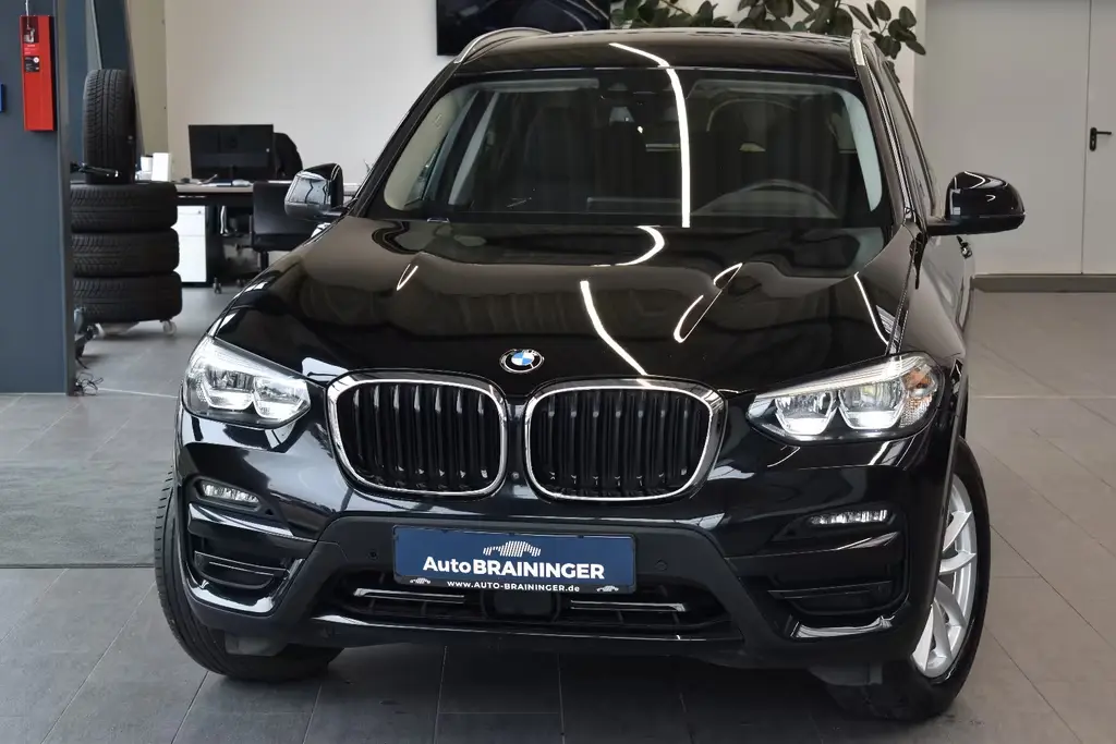 Main__Slider__Photo:BMW X3 xDrive 20d Aut. Advantage LED~LiveC~HUD~RFKam 05/2021-0
