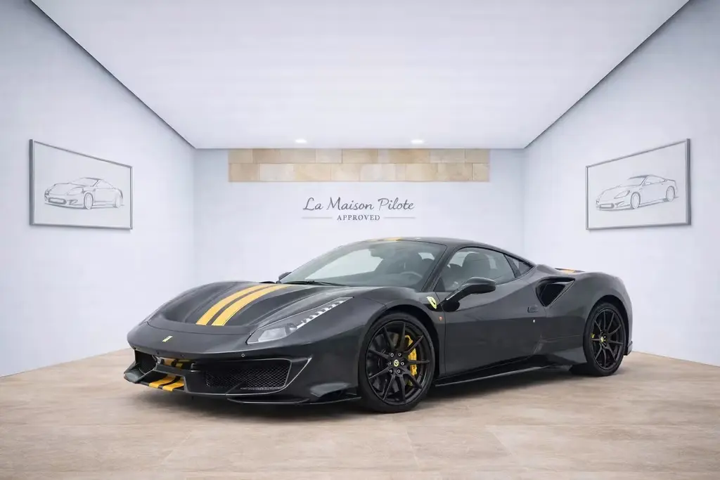 Main__Slider__Photo:Ferrari 488 Pista GTB Pista Coupé DCT 09/2020-0