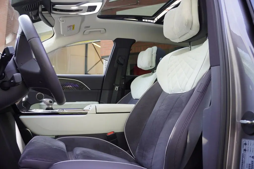 Main__Slider__Photo:Hongqi E-HS9 Executive Limited 99 kWh / Fabrieksgaranti 05/2025-0