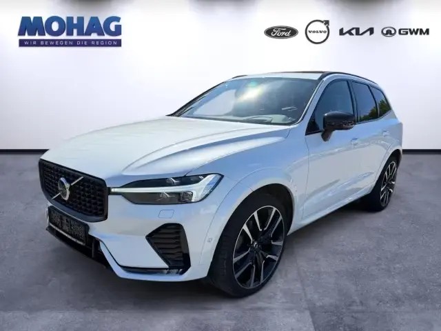Main__Slider__Photo:Volvo XC60 B5 AWD Ultimate Dark mit LuftFW,22zoll,360K 12/2023-0
