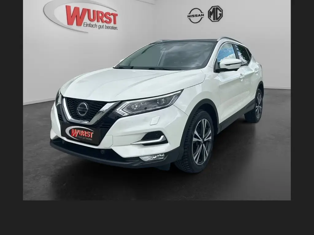 Main__Slider__Photo:Nissan Qashqai N-Connecta EU6d-T 1.3 DIG-T 160 PS DCT 4 12/2018-0