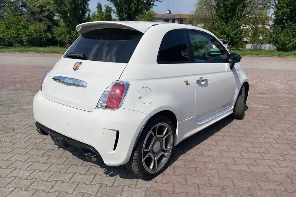 Main__Slider__Photo:Abarth 500 1.4 Turbo T-Jet Custom 02/2015-0