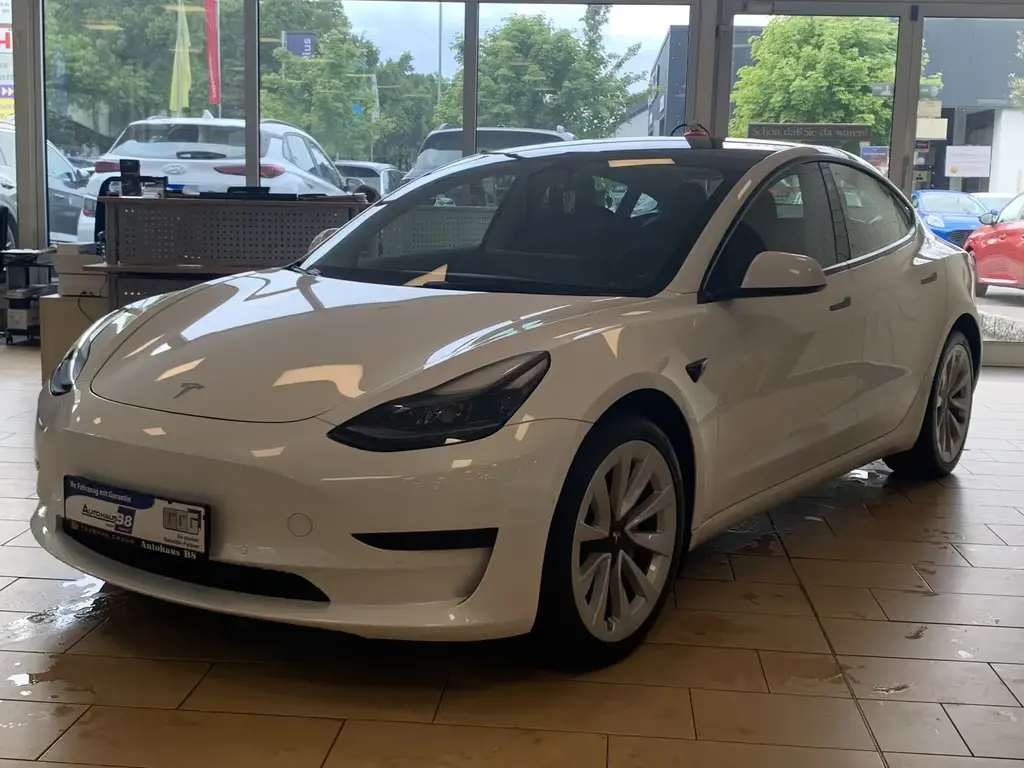Main__Slider__Photo:Tesla Model 3 RWD*ACC*WiFi**60kWh*CAM*SHZ vorn+hint*LM 06/2022-0