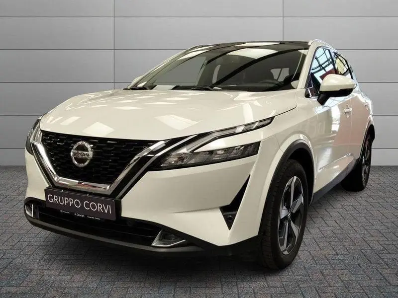 Main__Slider__Photo:Nissan Qashqai 1.3 MHEV 140 N-Connecta 04/2022-0