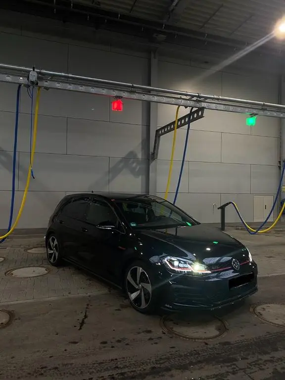 Main__Slider__Photo:Volkswagen Golf 2.0 TSI DSG BMT GTI GTI 10/2017-0