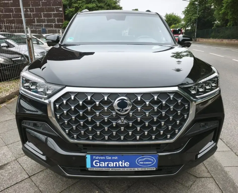 Main__Slider__Photo:Ssangyong Rexton 2.2 Diesel e-XDi 220 Sapphire 4WD AT 06/2022-0