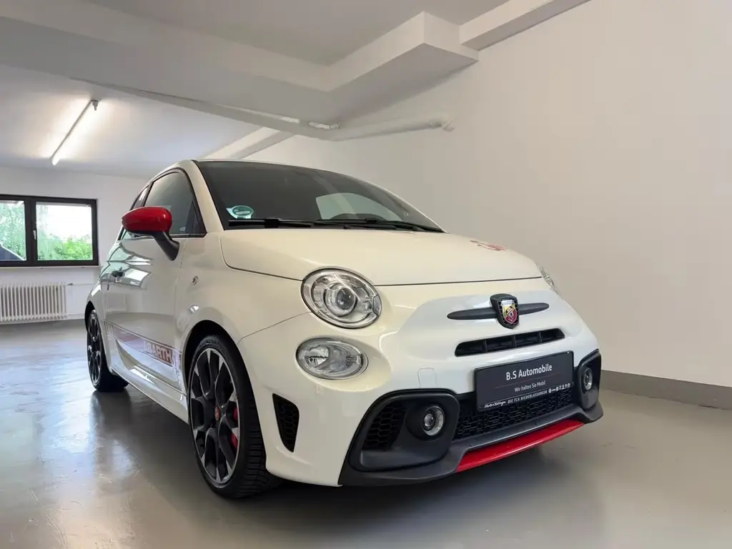 Main__Slider__Photo:Abarth 595 Competizione Leder Navi Bi-Xenon 11/2021-0
