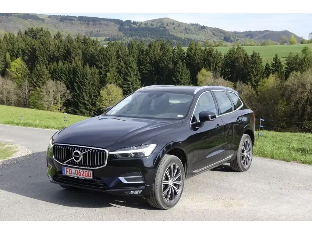 Main__Slider__Photo:Volvo XC60 B4 AWD Inscription PDC*RFK*V-LED*AHK*Memory 03/2021-0