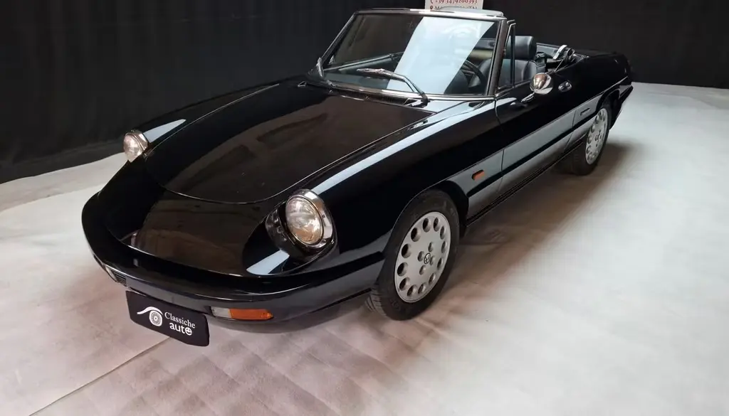 Main__Slider__Photo:Alfa Romeo Spider 2.0i cat 11/1992-0