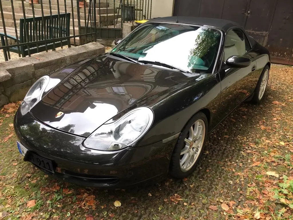 Main__Slider__Photo:Porsche 996 Carrera Cabriolet Carrera Top Zustand 12/1998-1