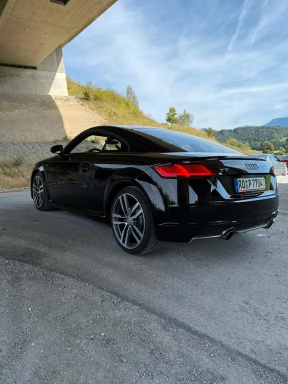 Main__Slider__Photo:Audi TT Coupe 1.8 TFSI - 06/2015-1