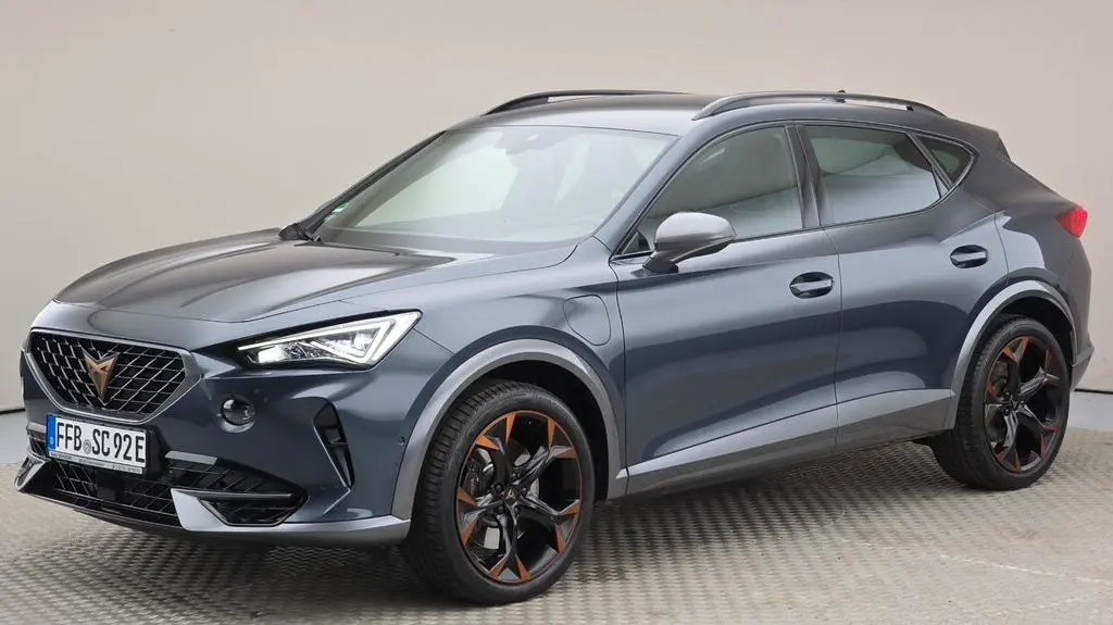 Main__Slider__Photo:Cupra Formentor 1.4 e-HYBRID 180kW VZ DSG VZ 08/2021-0