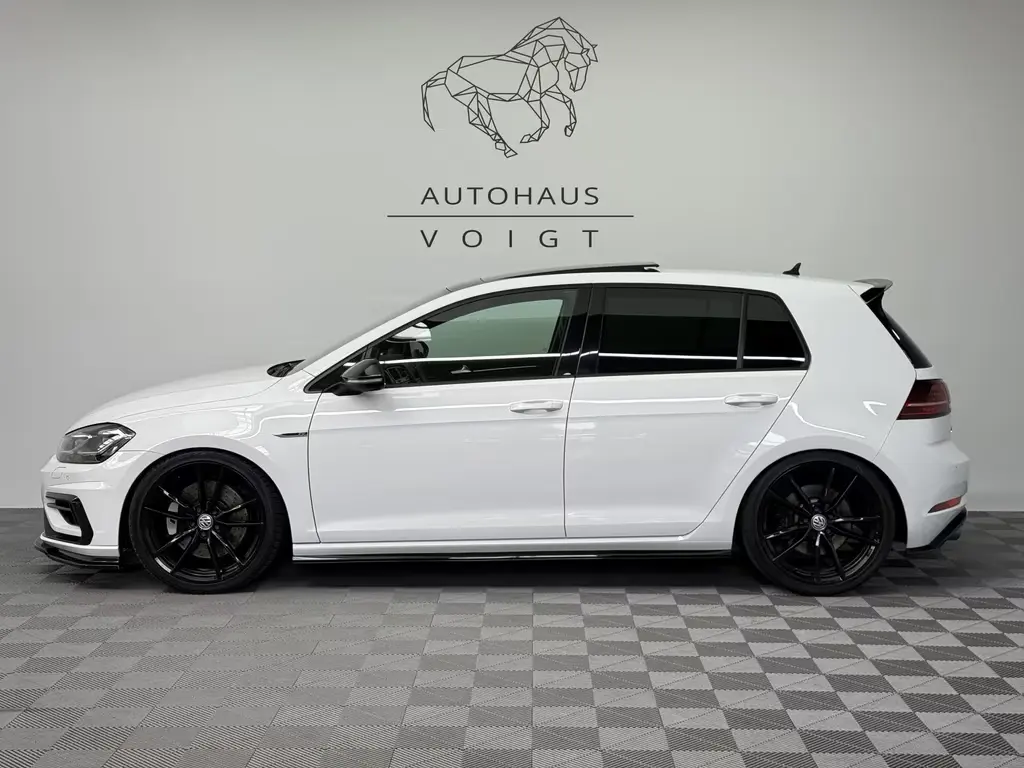 Main__Slider__Photo:Volkswagen Golf R|No-OPF|Akrapovic|Pano|Virtual|DCC|DYNAU| 09/2017-0