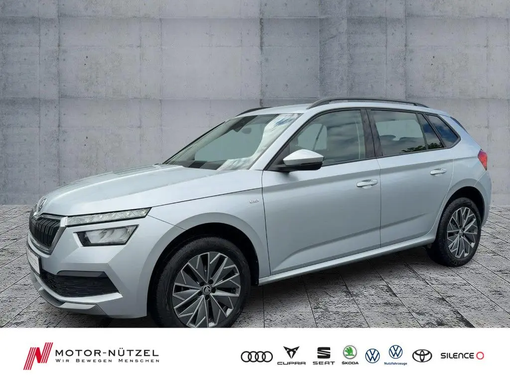 Main__Slider__Photo:Skoda Kamiq 1.0 TSI TOUR 5JG+LED+APP+SHZ+RFK+GRA+DAB 03/2022-0