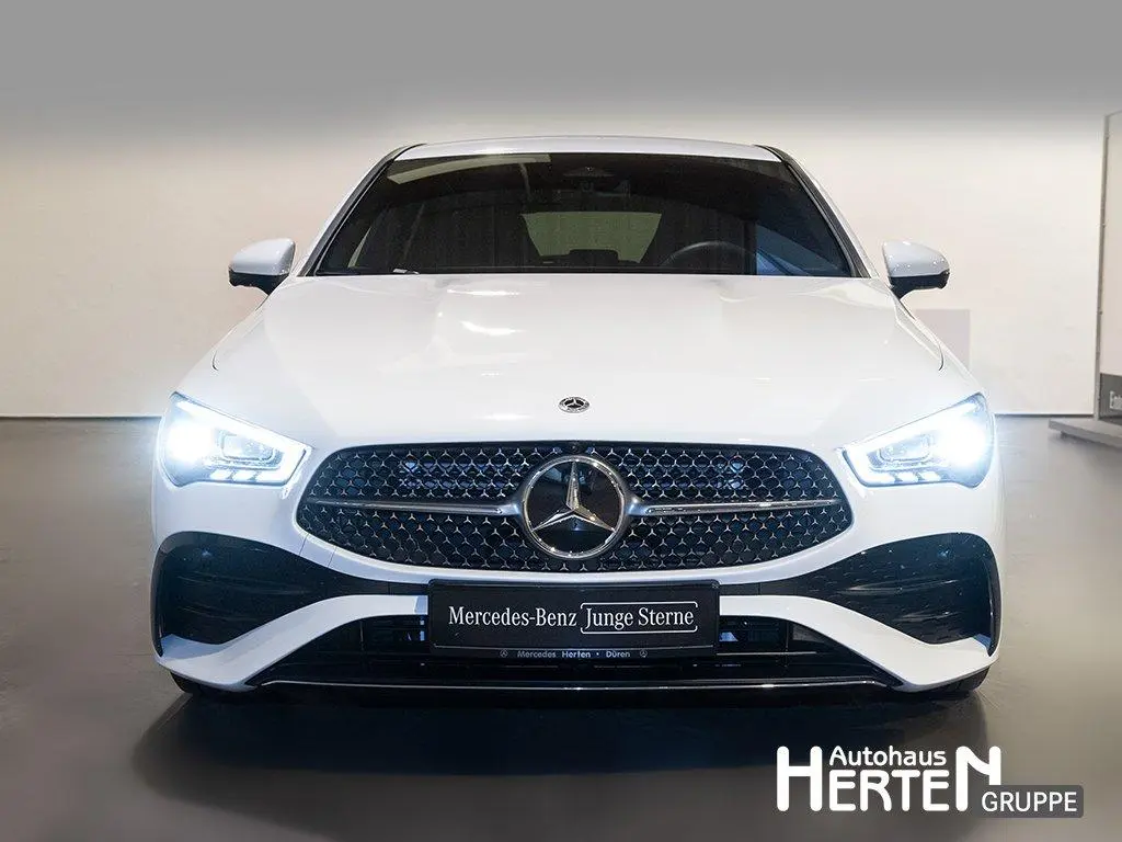 Main__Slider__Photo:Mercedes-Benz CLA 200 Shooting Brake CLA 200 SB AMG-LINE+360°+MULTIBEAM+MEMORY+DISTR. 03/2025-1