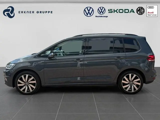 Main__Slider__Photo:Volkswagen Touran 1.5TSI DSG Highline 7-SITZ+PANO+KAMERA++ 09/2025-1