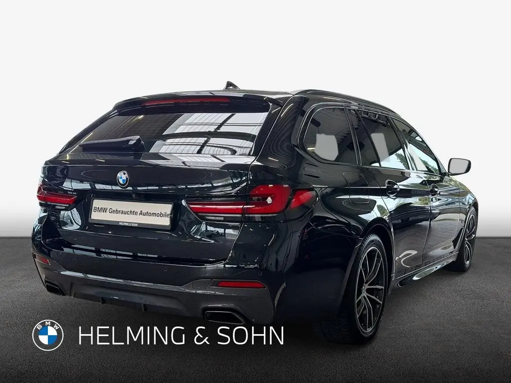 Main__Slider__Photo:BMW 520 d Touring Facelift M-Sport Head-Up Laser uvm. 11/2021-1