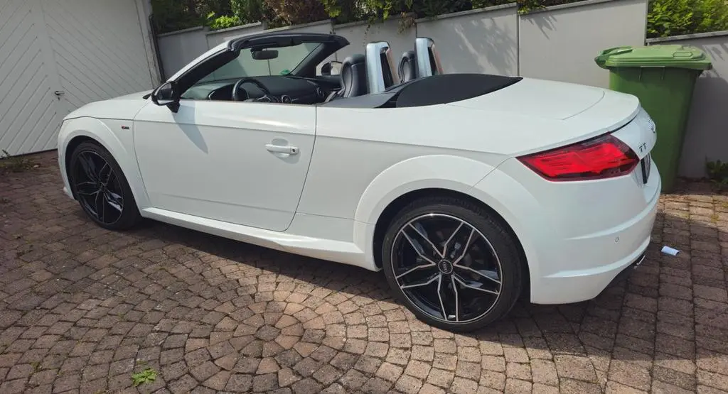 Main__Slider__Photo:Audi TT Roadster 2.0 TFSI S tronic quattro - 05/2018-1
