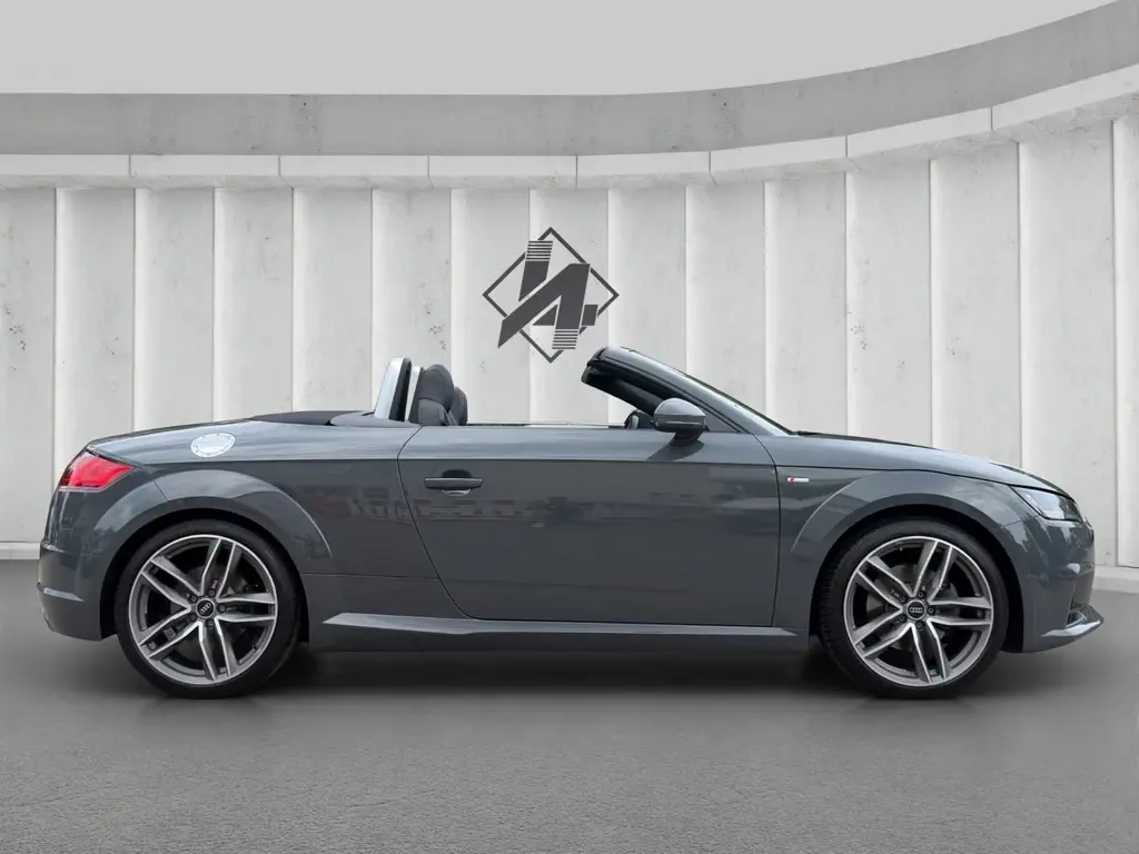 Main__Slider__Photo:Audi TT Roadster S-line*Bang & Olufsen*Alcantara*19"* 02/2016-1