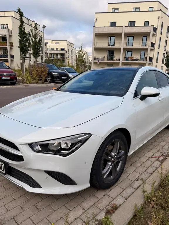 Main__Slider__Photo:Mercedes-Benz CLA 180 Progressive 05/2020-1