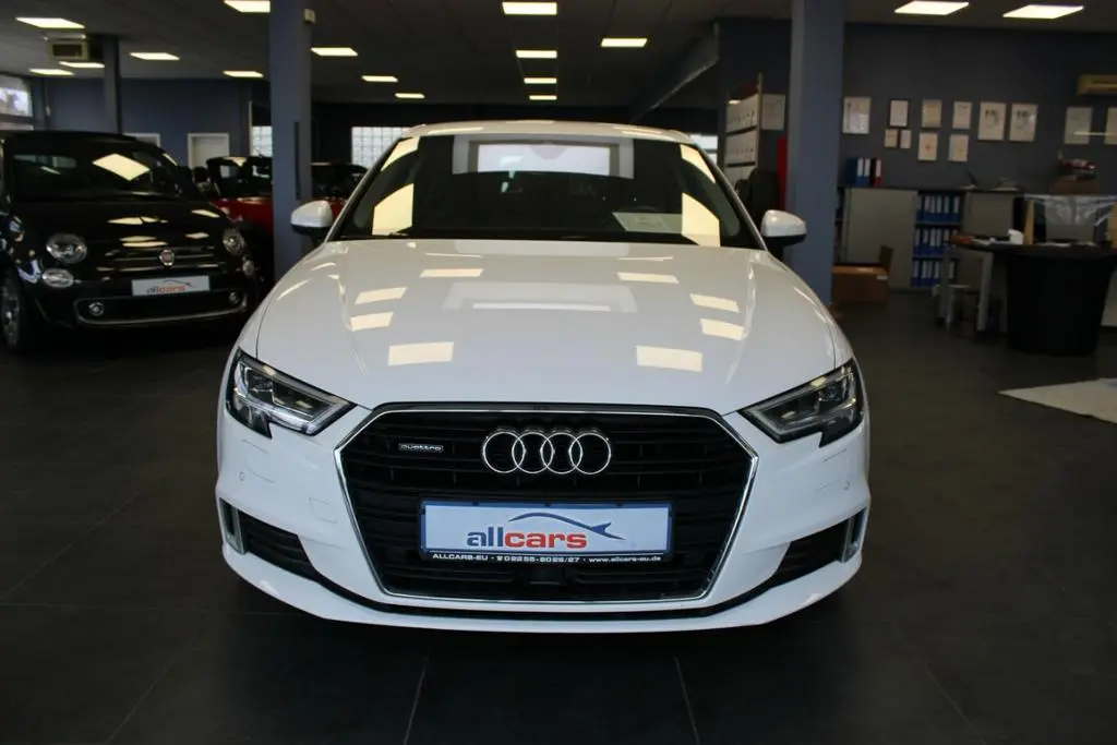 Main__Slider__Photo:Audi A3 40 TFSI Sprtback Quattro S tronic 01/2020-1