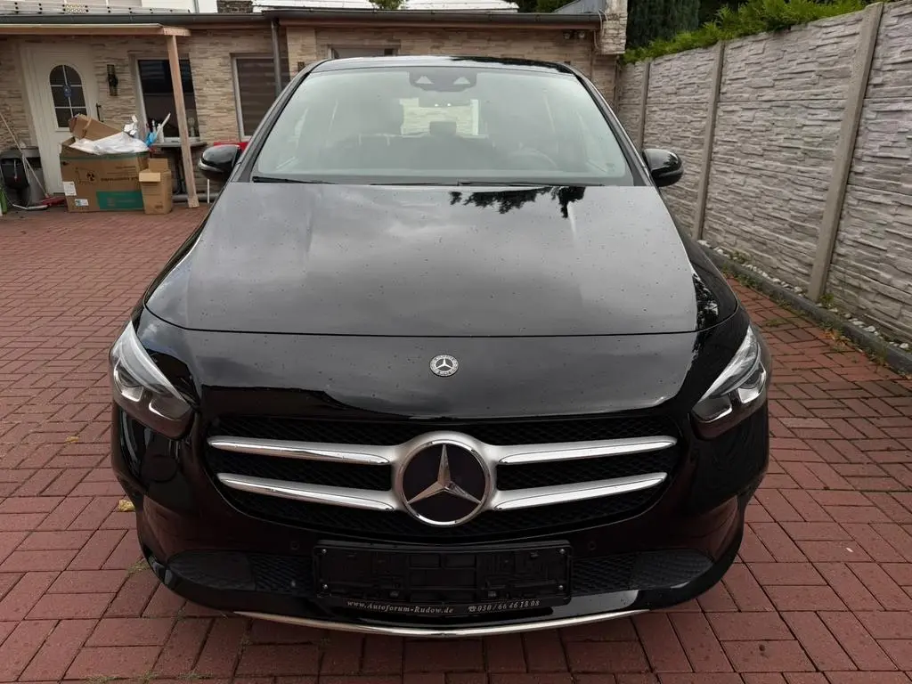 Main__Slider__Photo:Mercedes-Benz B 200 Edition 19 AUT+AMBIENTE+NAVI+LED 07/2020-1