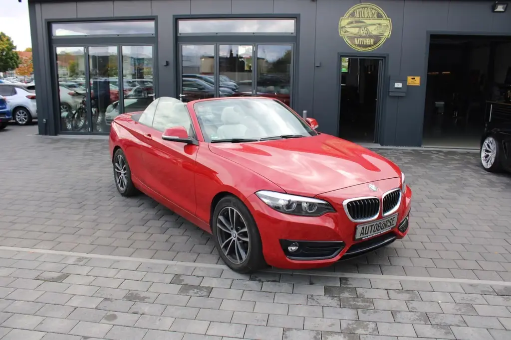 Main__Slider__Photo:BMW 220 i Sport Line *wenig Km* 02/2018-1