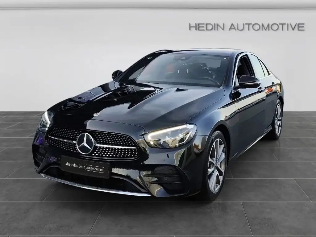 Main__Slider__Photo:Mercedes-Benz E 300 e Limousine AMG|AMBI|MBUX|SHZ|KAM|LED|NAVI 08/2022-1
