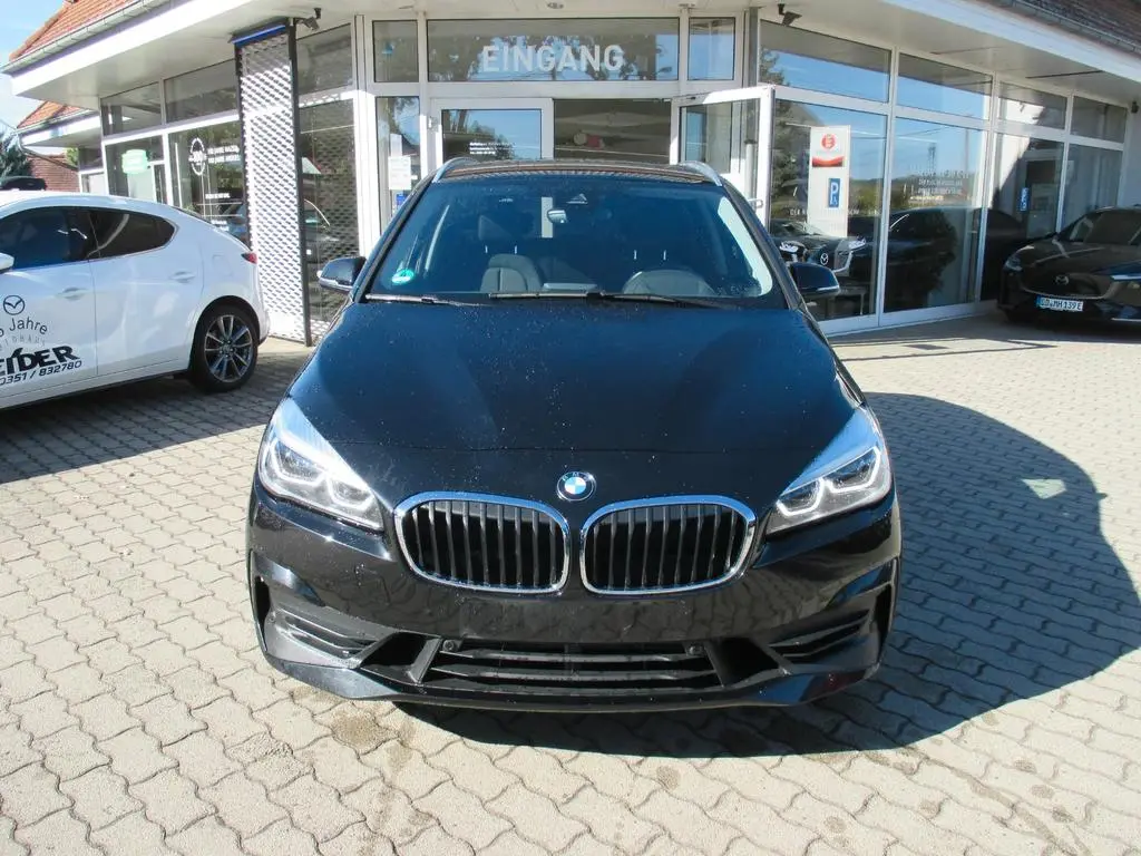 Main__Slider__Photo:BMW 220 2er Active Tourer - 220i Advantage 01/2021-1