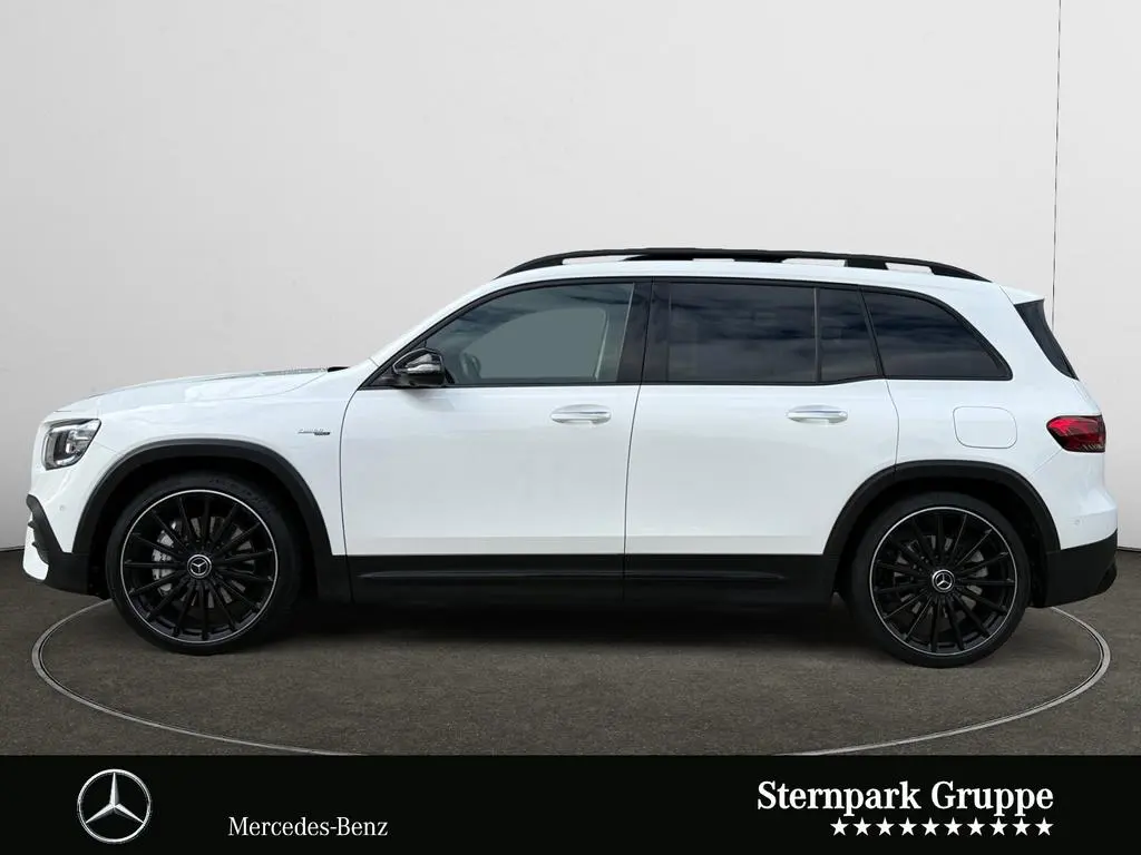 Main__Slider__Photo:Mercedes-Benz GLB 35 AMG 4M Night+Pano+Memo+360+Keyless+Burmes 01/2021-1