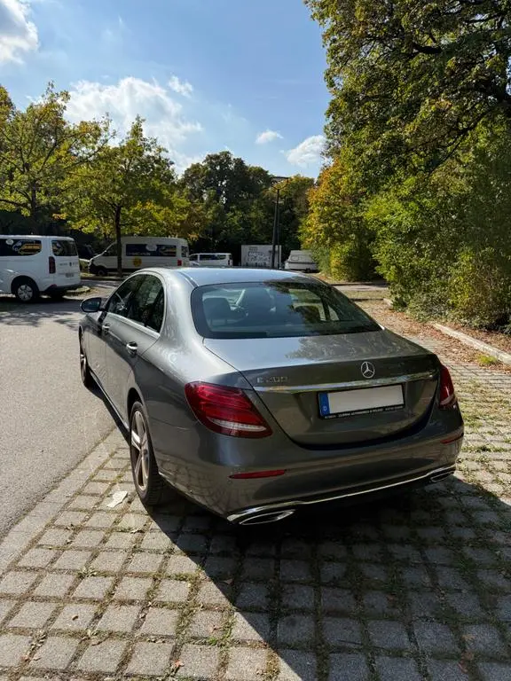 Main__Slider__Photo:Mercedes-Benz E 200 (W213) Limousine 05/2016-1