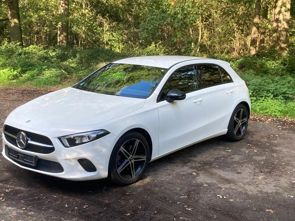 Main__Slider__Photo:Mercedes-Benz A 220 DCT Progressive, Night-Paket 10/2018-1