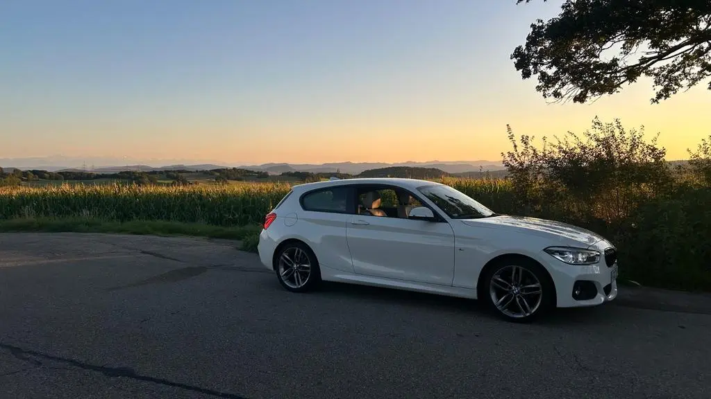 Main__Slider__Photo:BMW 120 i M Sport M Sport | Harman Kardon | 8-fach 07/2017-1